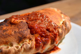 Calzone Palazzo<br>
Hajtogatott Pizzák